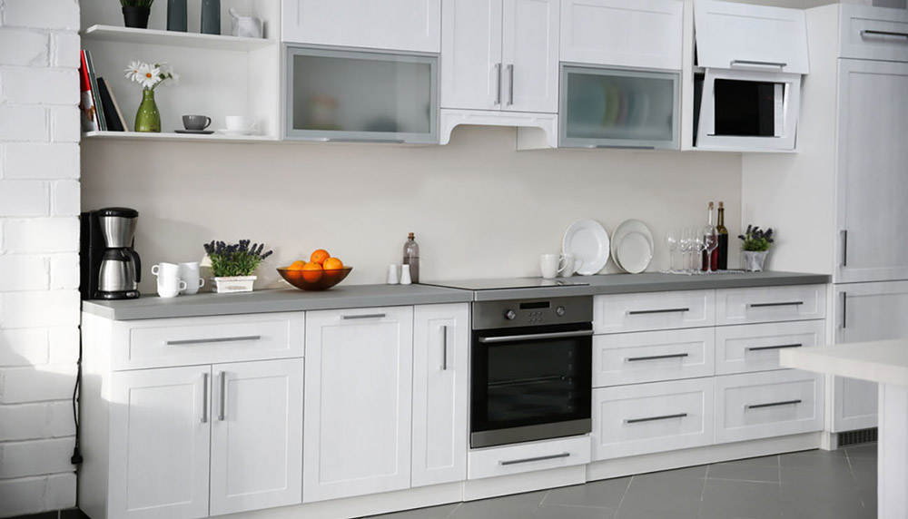 Bright Modern Kitchen with Smart Appliances
