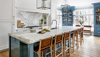 Nautical looking kitchen with an island
