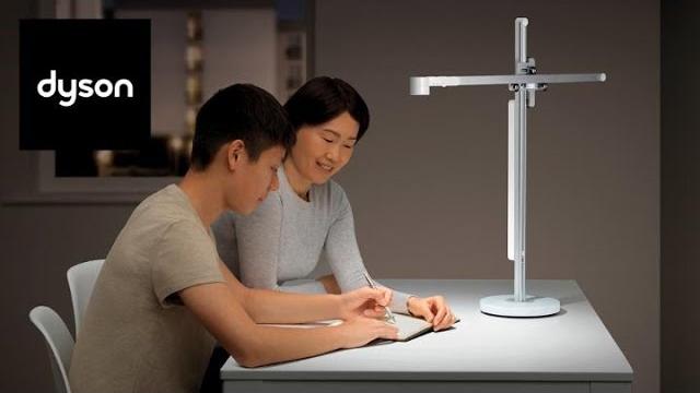 Watch The Dyson Lightcycle task light adapts to reduce eye strain