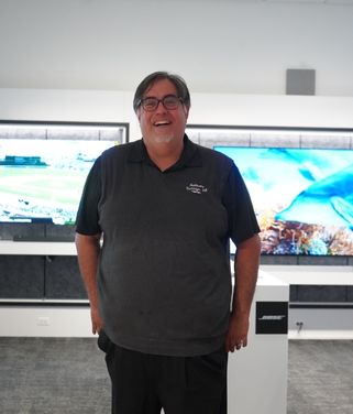 Profile of Spanish-Speaking Expert Media Spokesperson Guillermo Escobar