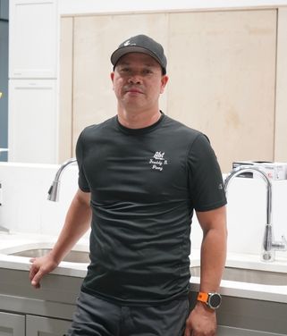 Profile of Custom Kitchens Trainer Freddy Guillermo