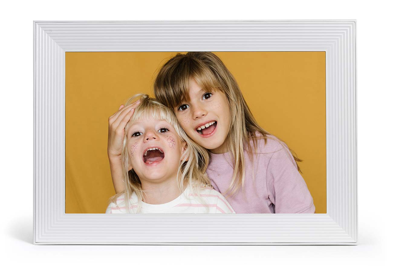 Front View Image of Digital Picture Frame