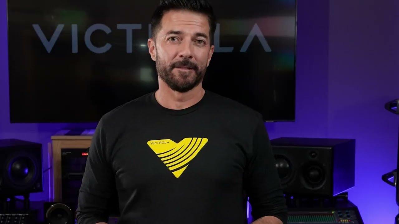 Watch Setting Up the Victrola Hi-Res Carbon