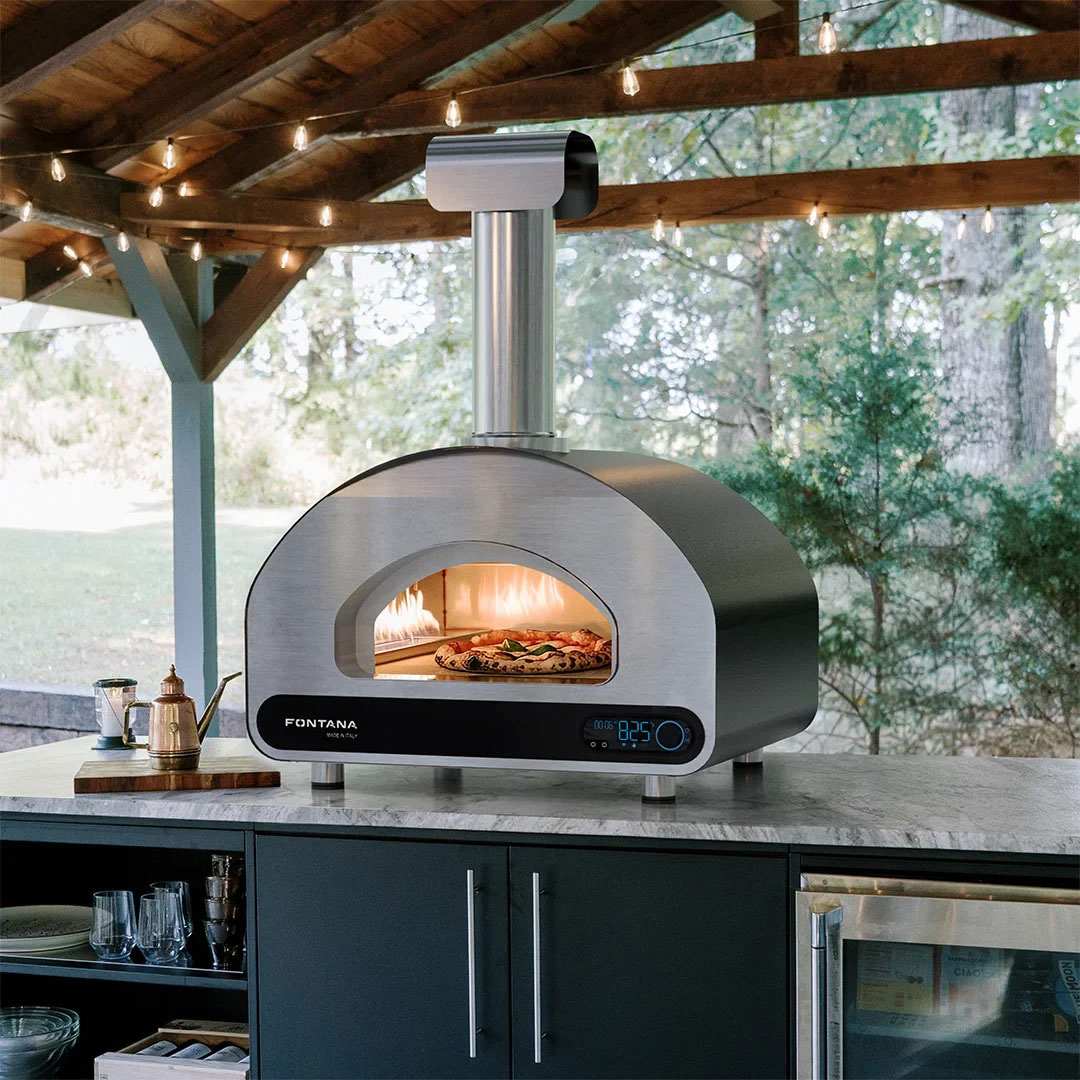Lifestyle View of Pizza Oven in Outdoor Kitchen
