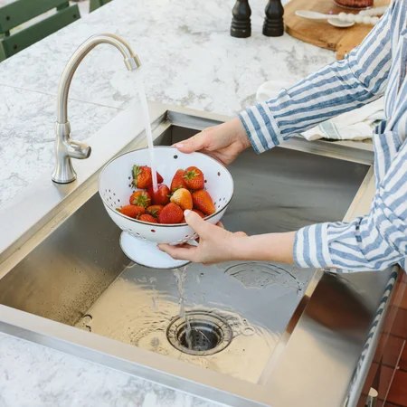 Coyote outdoor sink station