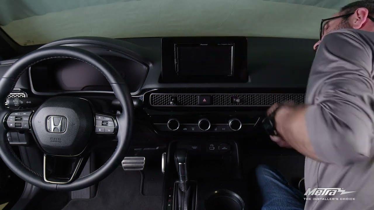 Watch 107-HO1 Dash Kit Installation for 2022-2024 Honda Civic