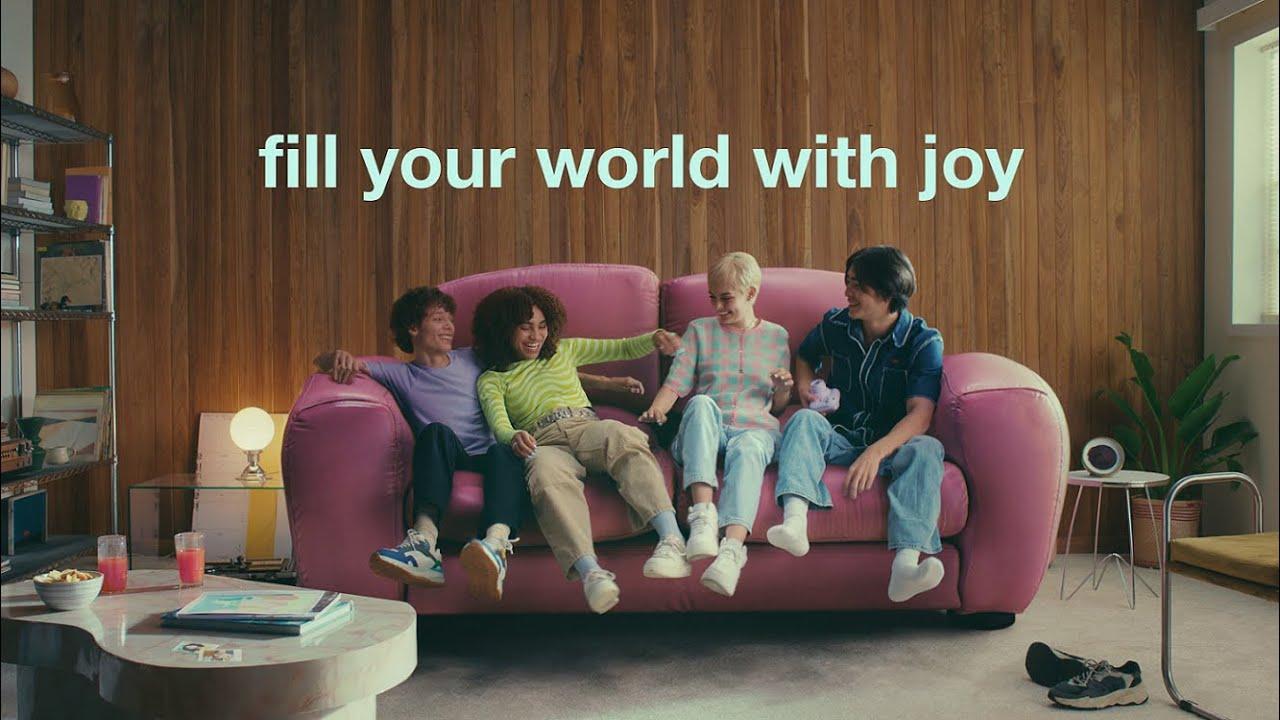 Watch INSTAX mini 12 "Fill your world with joy"/FUJIFILM