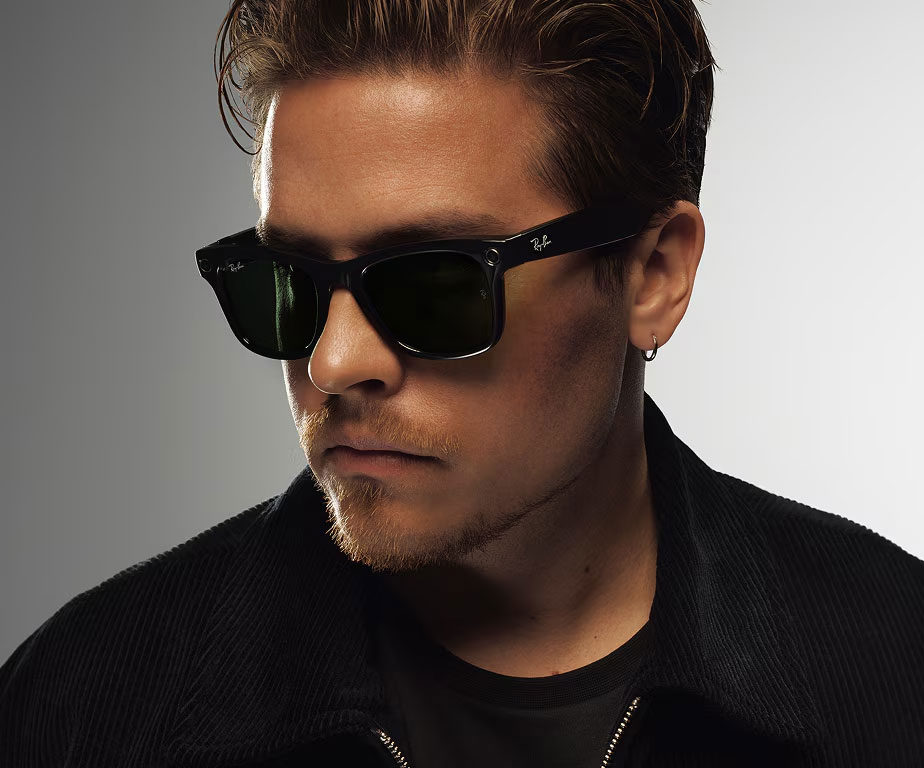 Model wearing Ray-Ban Meta Sunglasses