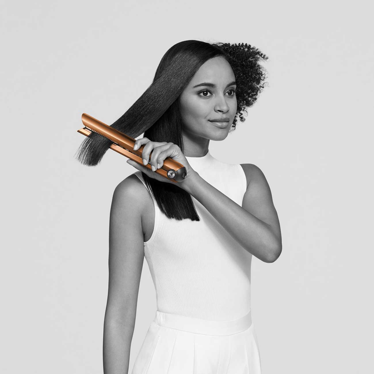 Dyson Corrale Being Used by Model 4