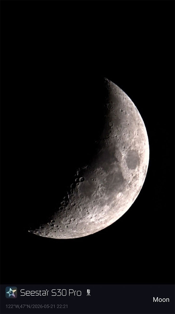 Seestar S30 Pro compact dual-camera smart telescope.
