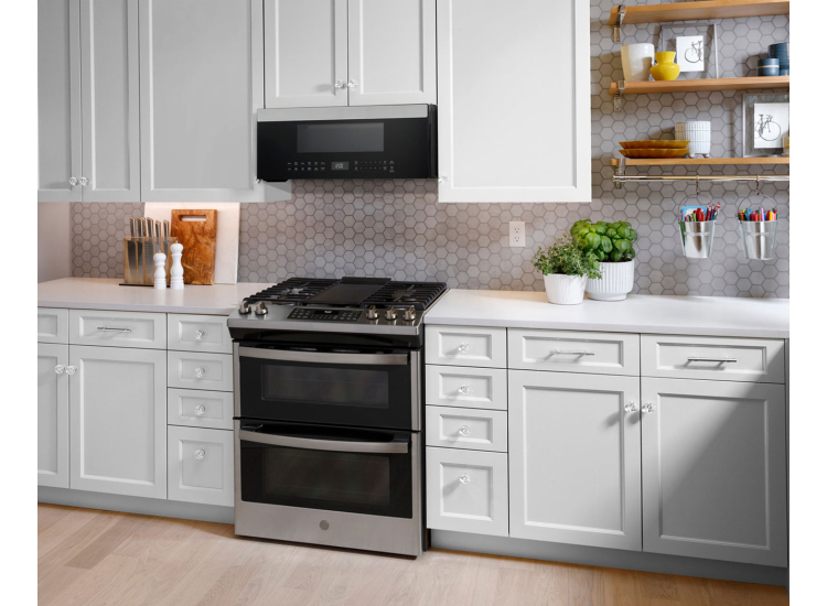 GE 1.2 Cu. Ft. Over-The-Range Low Profile Sensor Microwave Oven In Stainless Steel - UVM9125STSS