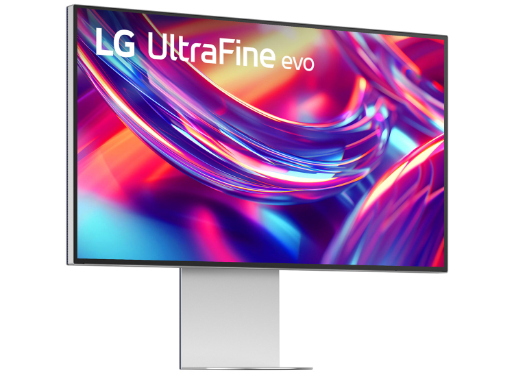 LG UltraFine evo Professional Monitor 32-Inch 6K Nano IPS Black with Thunderbolt 5 in Silver - 32U990A-S