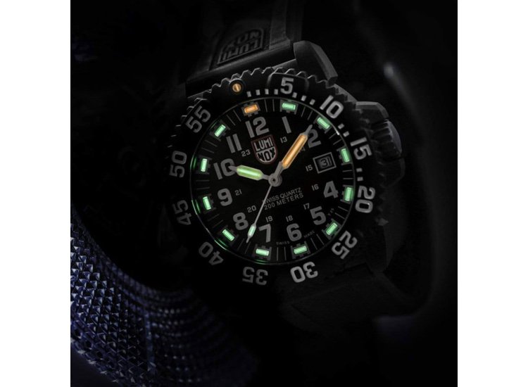 Luminox Navy Seal Colormark 3050 Series Black Watch 3051