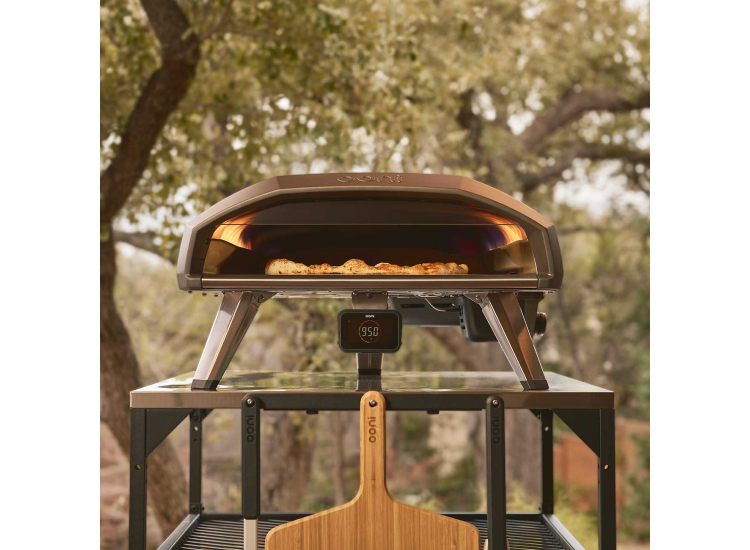 Ooni Koda 2 Pro Gas Pizza Oven in Foundry Black | Abt