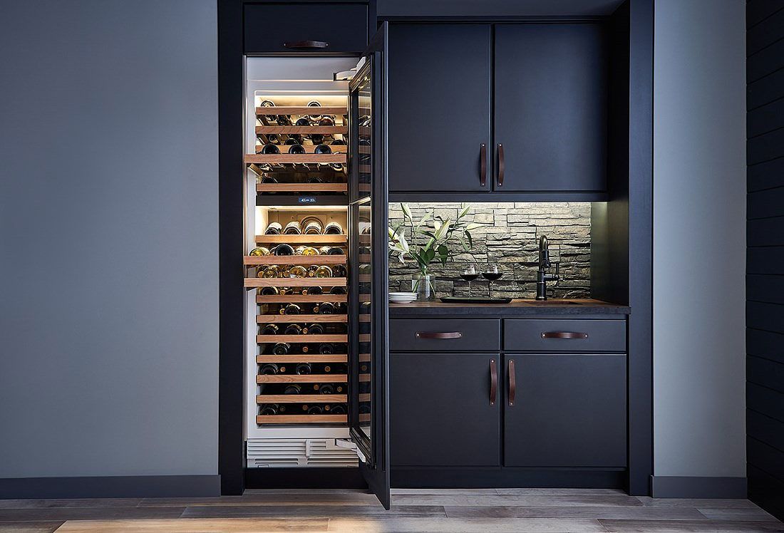 SubZero 24" Integrated Wine Refrigerator IW24RH