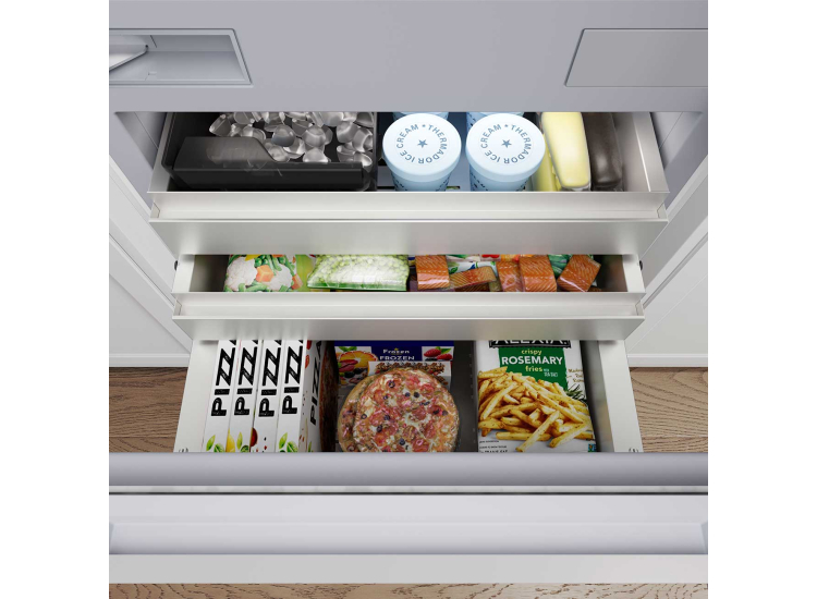 Thermador Freedom 16.6 Cu. Ft. Built-In Bottom Freezer Refrigerator 30-Inch Wide in Custom Panel - T30IB100SP