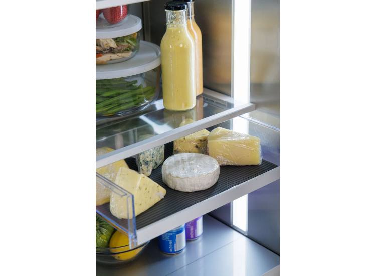 Thermador Freedom Collection 18.9 Cu. Ft. Built-In French Door Refrigerator with Professional Handles 36-Inch in Stainless Steel - T36BT120NS