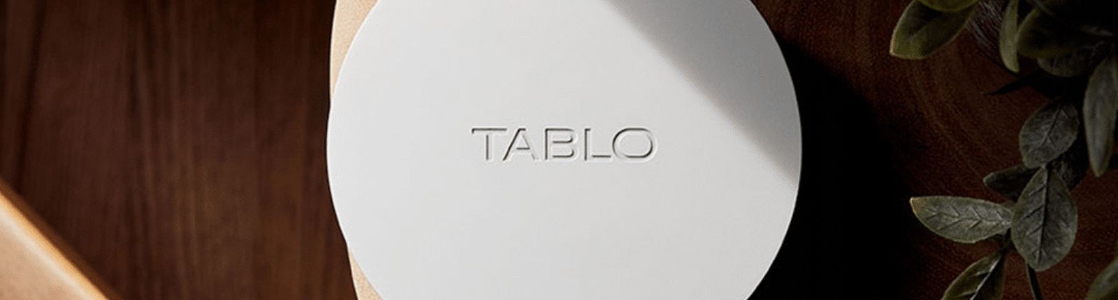 White tablo device