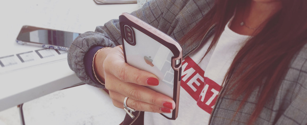 Person holding a phone