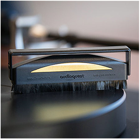 AudioQuest Anti-Static Brush - RECORDBRUSHCONDUCTIVE