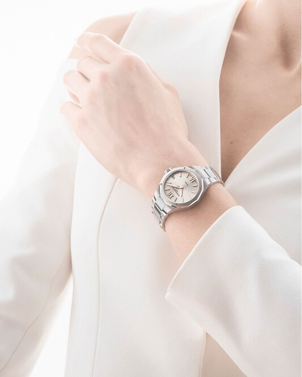 Baume & Mercier Riviera Watch 33mm with Warm Silver Dial
