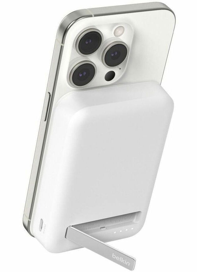 Belkin BoostCharge Pro Magnetic Power Bank 10K in White