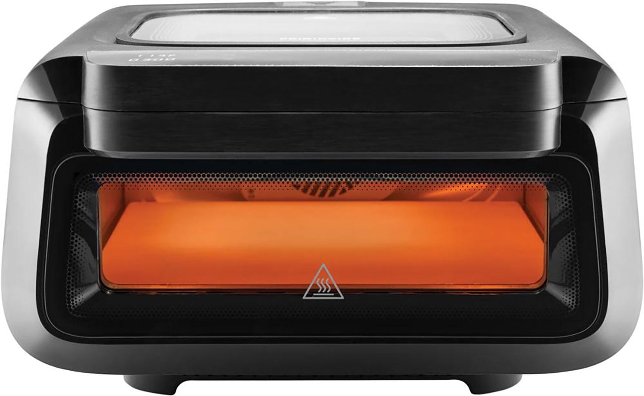 Frigidaire Countertop Pizza Oven With Air Fry & Oven Cooking Modes in Black