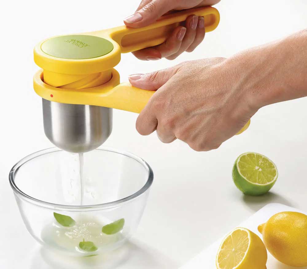 Joseph Joseph Helix Citrus Juicer Yellow Finish | Abt