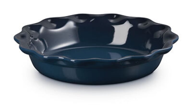 Le Creuset Heritage Fluted Pie Dish 9-Inch in Nuit