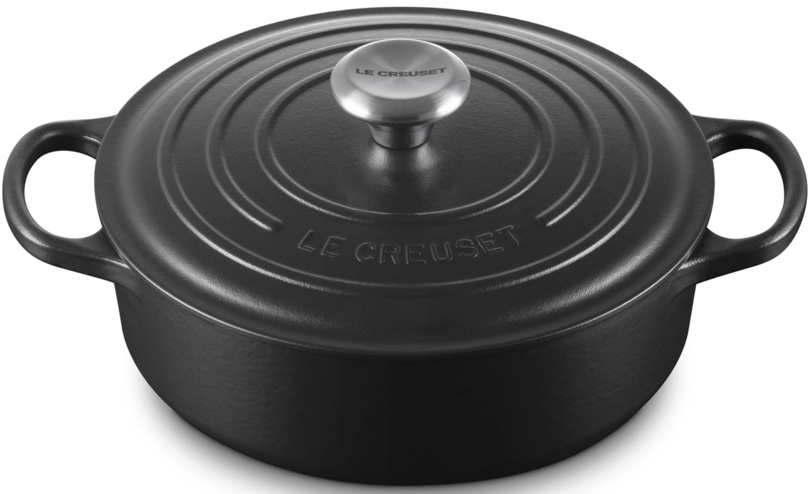 Le Creuset Signature 3.5 Qt. Round Wide Oven in Licorice