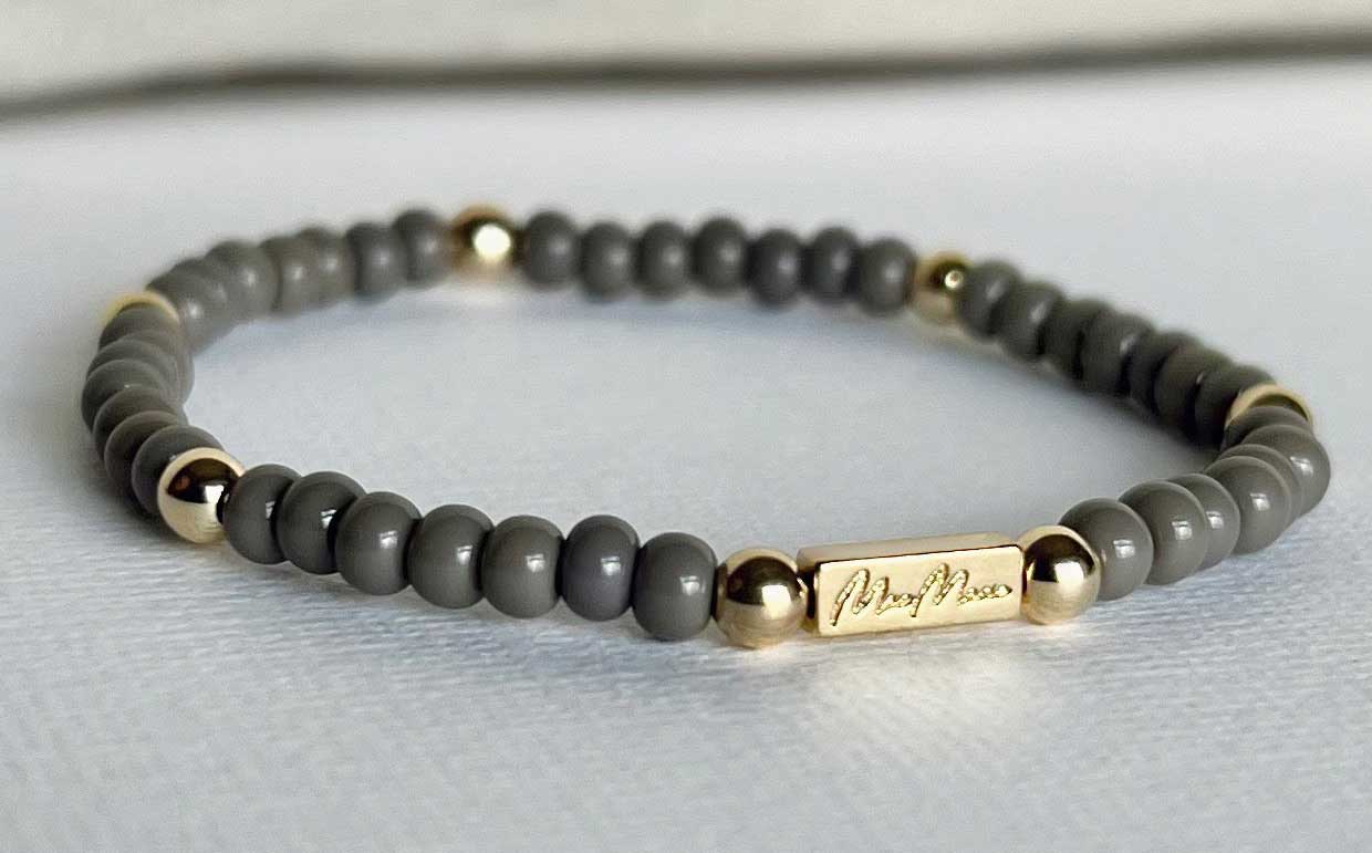 MaeMarie Wraps Stone 4mm Bracelet in Gold 34$