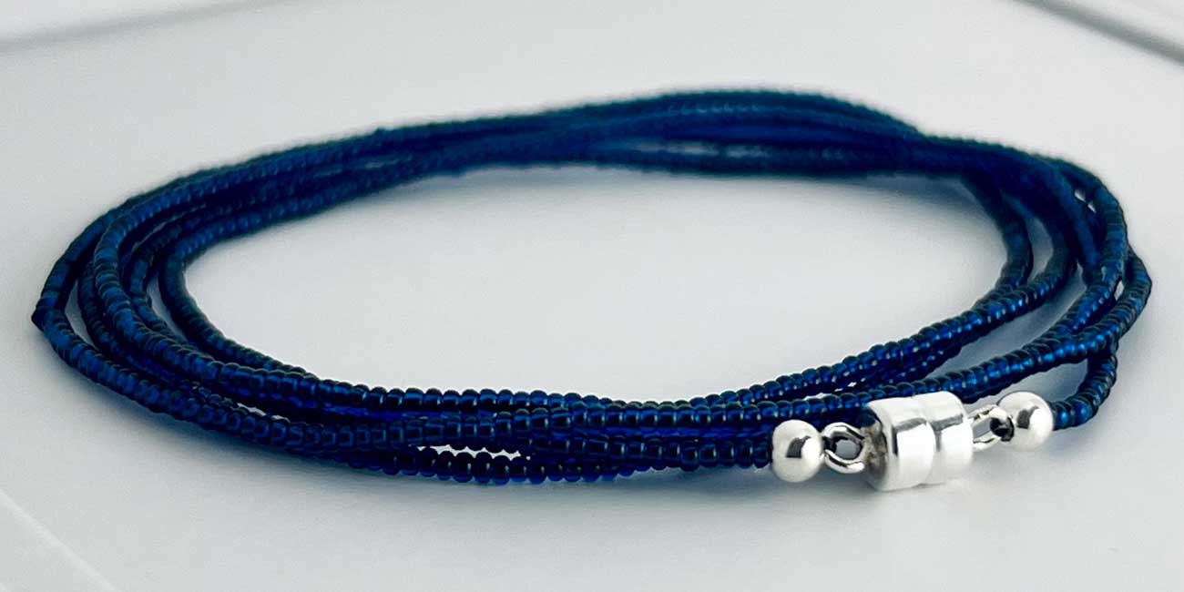MaeMarie Wraps Midnight Magnet - Size 6.25 - in Silver