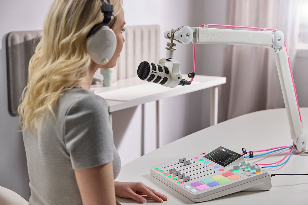 RODE PodMic Microphone with Zero-Latency Monitoring | Abt