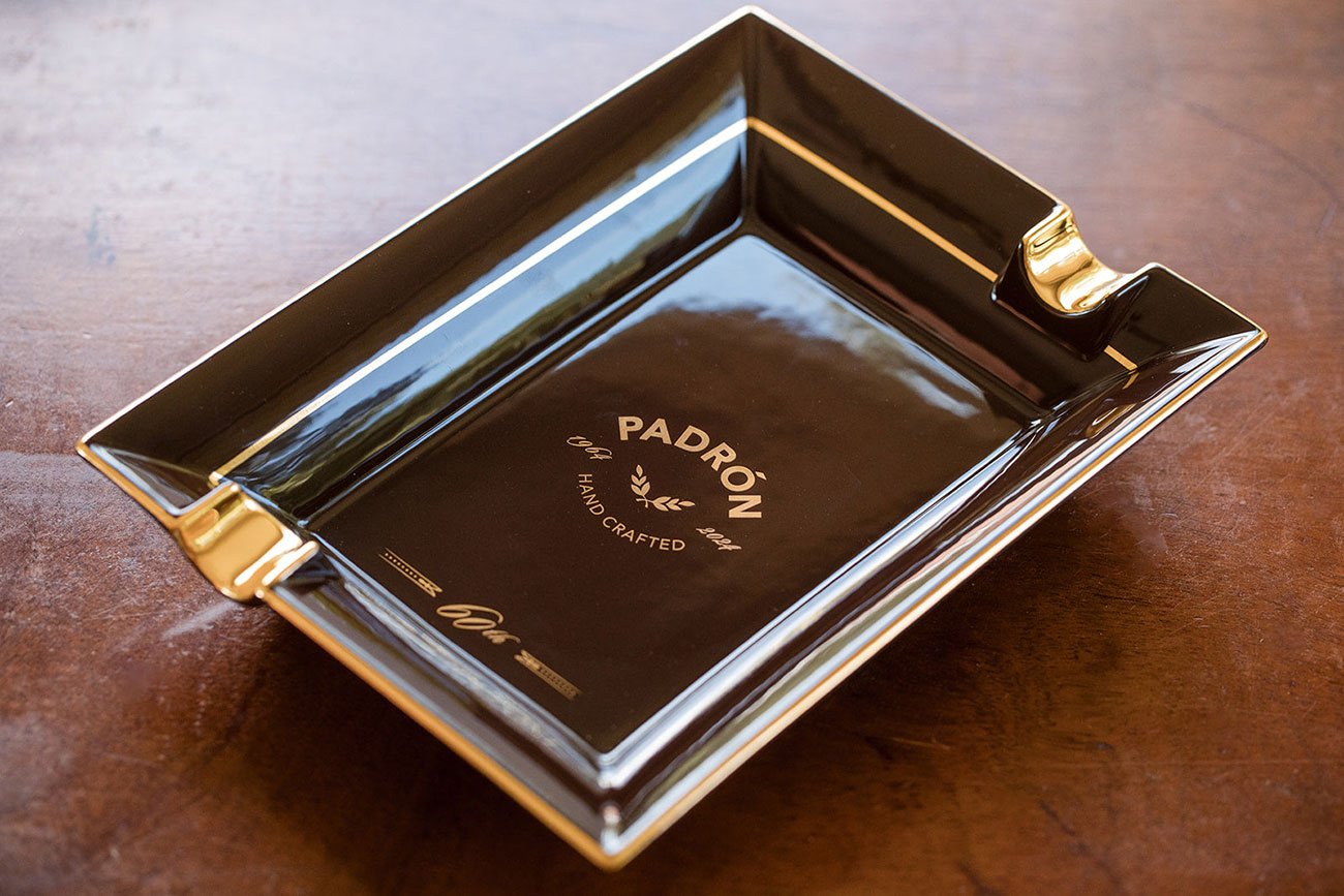 S.T. Dupont Padron Porcelain Ashtray in Brown|Gold - 006114