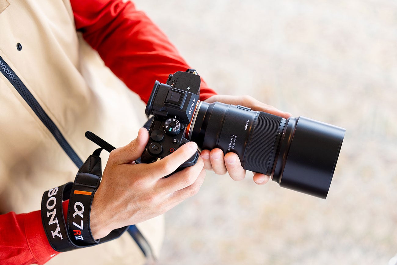 Tamron Camera Lens 90mm f/2.8 Di III VXD EMount AFF072S700