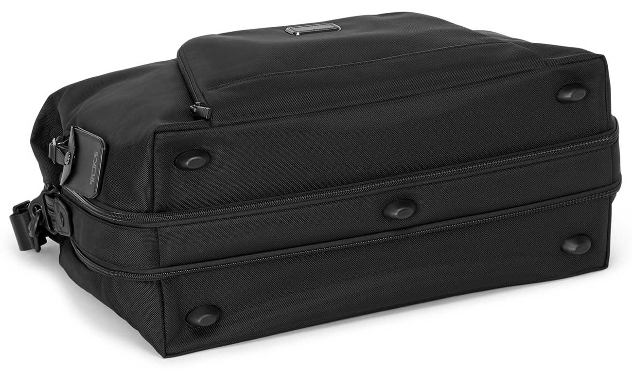 TUMI Alpha Double Expansion Duffel in Black - 1589641041
