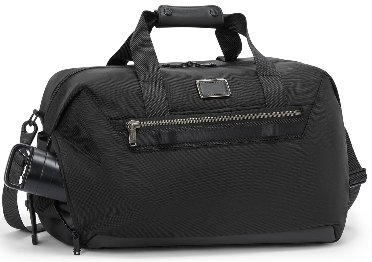 tumi-duffel-1590851041-angle.jpg