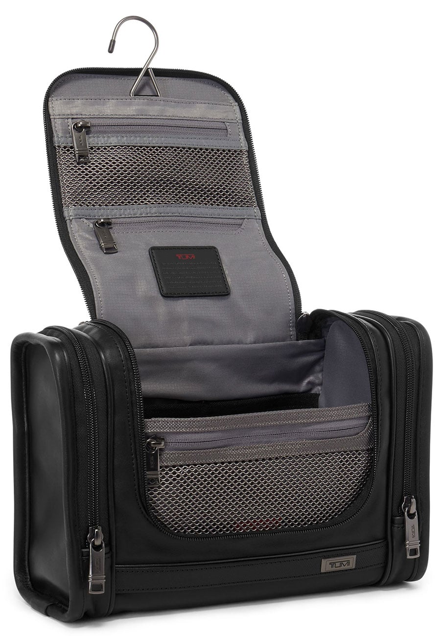 TUMI Alpha Hanging Travel Kit in Black - 150180-1041