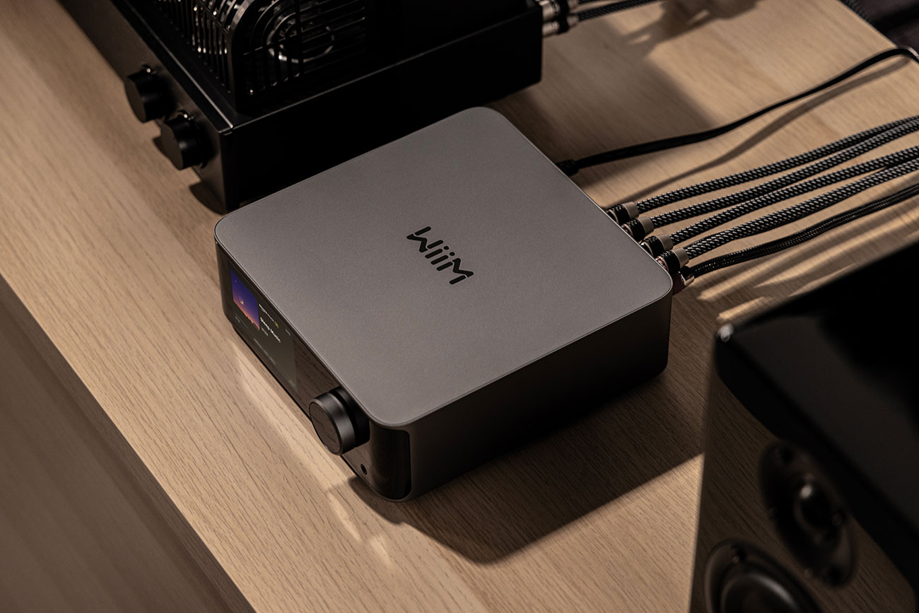 WiiM Ultra Audio Streamer with 3.5-Inch Touchscreen | Abt