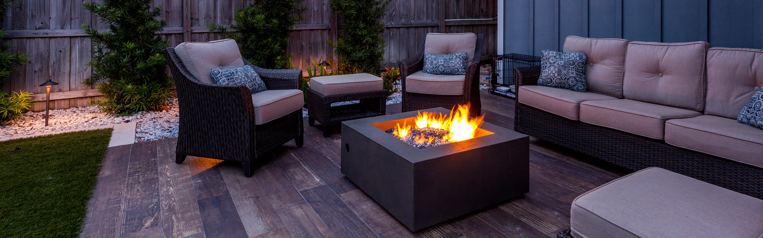 Firepit with couches