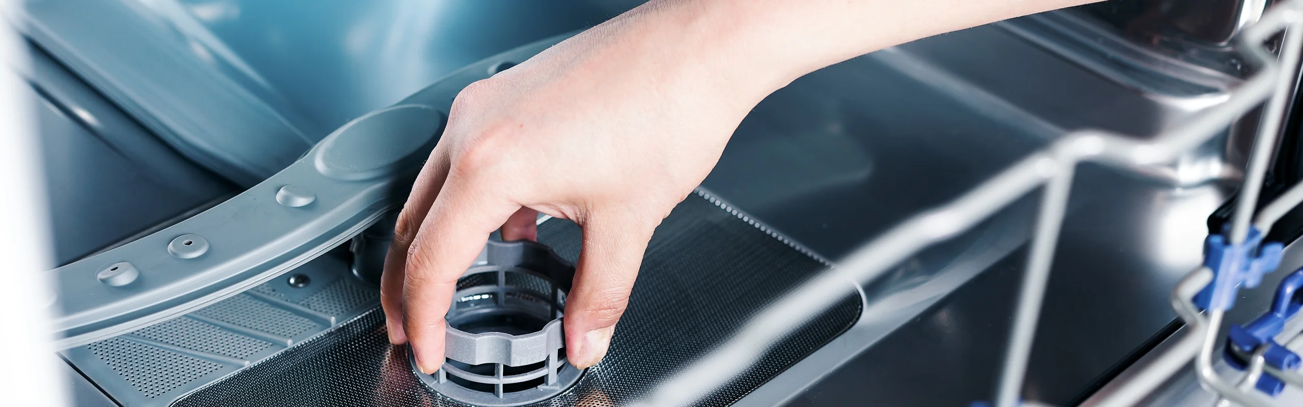 How to Clean a Dishwasher Filter Hero Image
