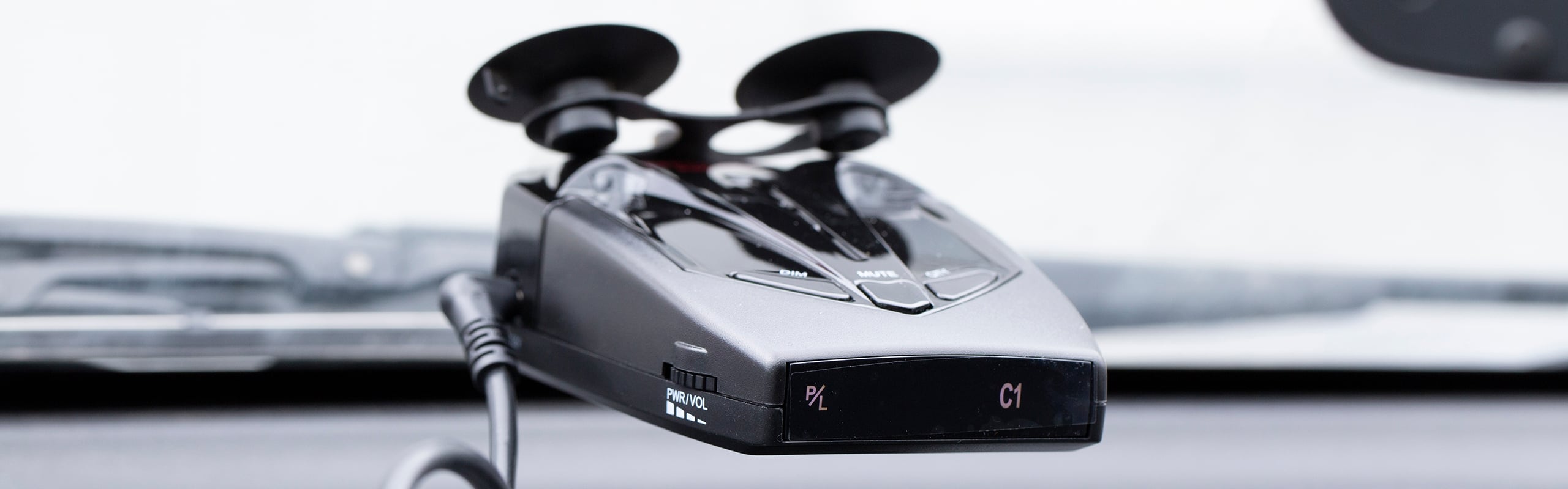 Radar detector mounted on windshield