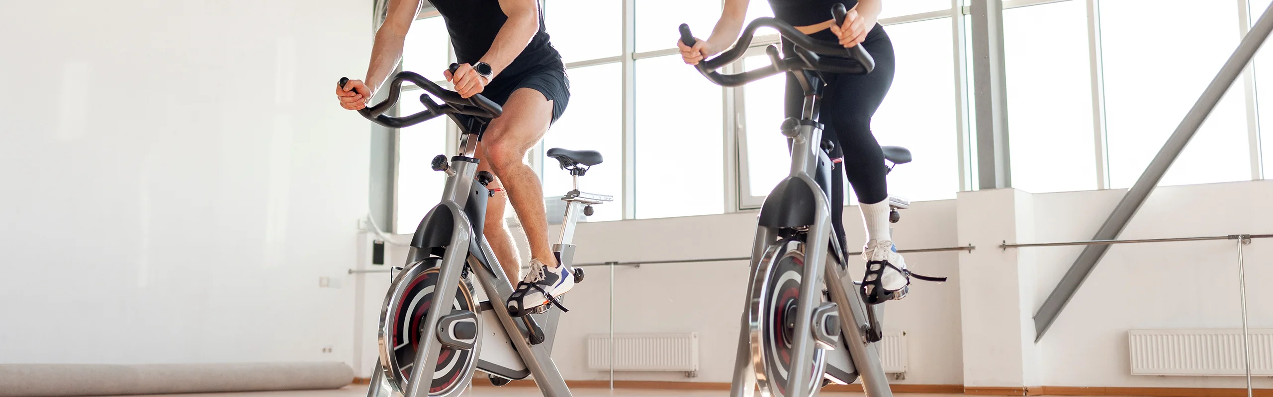 Stationary Bike vs. Treadmill Hero Image