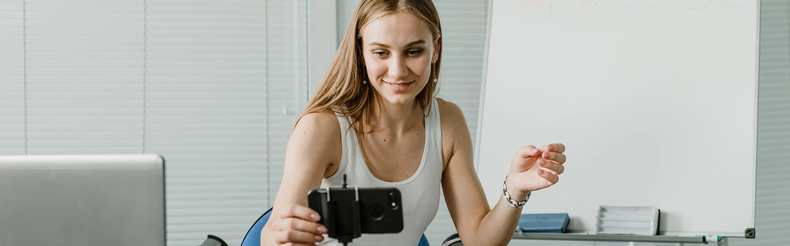 How To Start Vlogging Hero Image