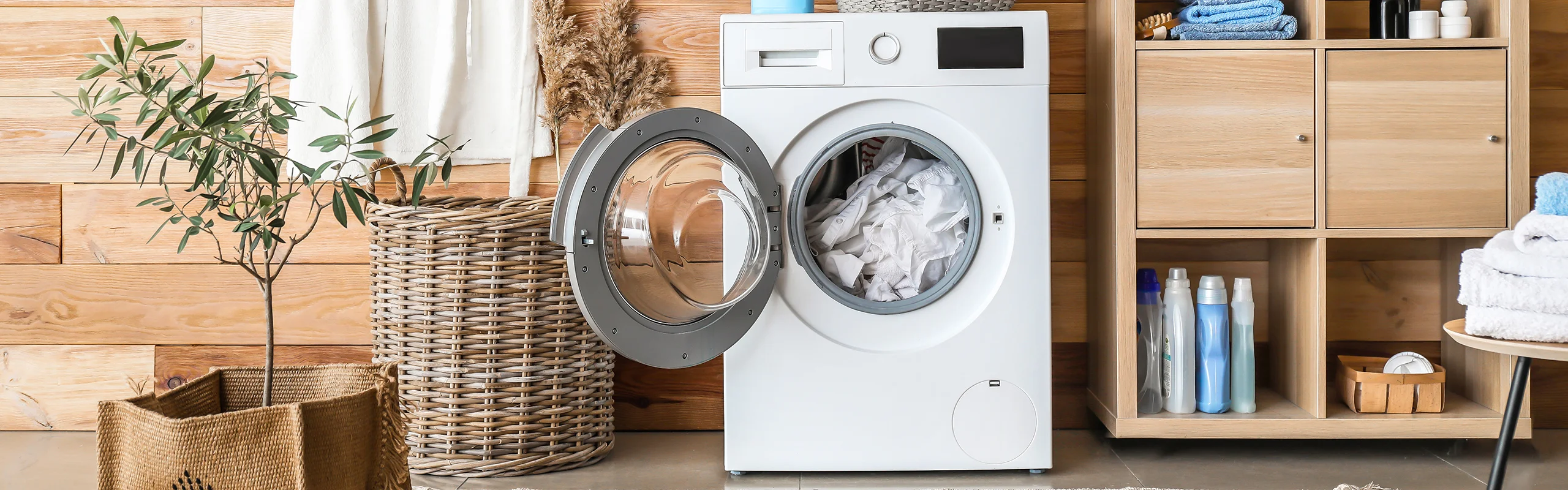 How Does a Washer Dryer Combo Work? Hero Image